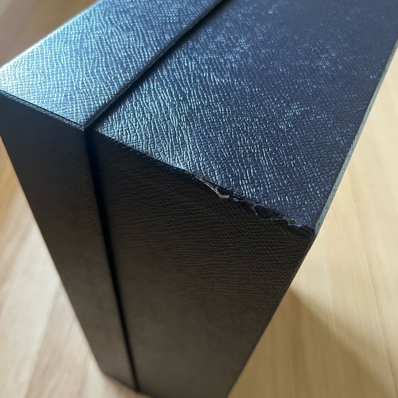 Prada box and set of two dust bag - Picture 4 of 8